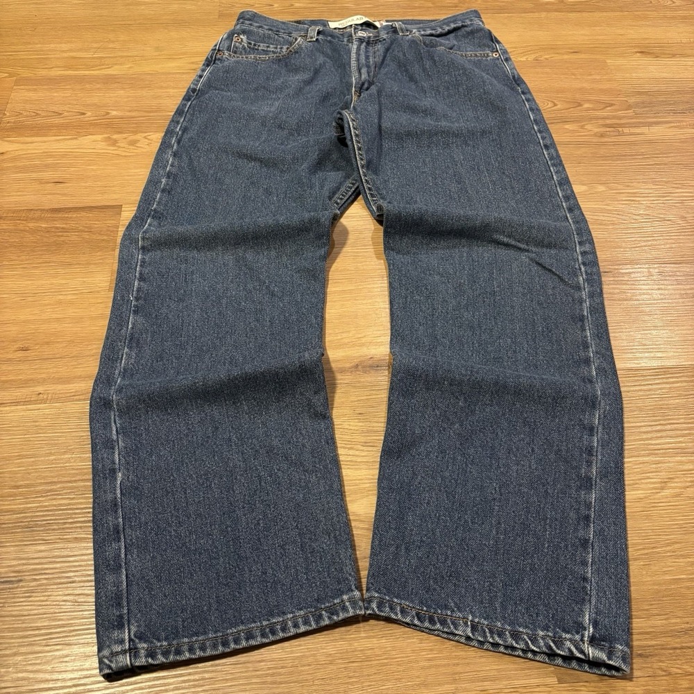 Vintage Levi's 505 Jeans 34x30 (Fits 32x30) Blue Denim Medium Wash Relaxed Y2K